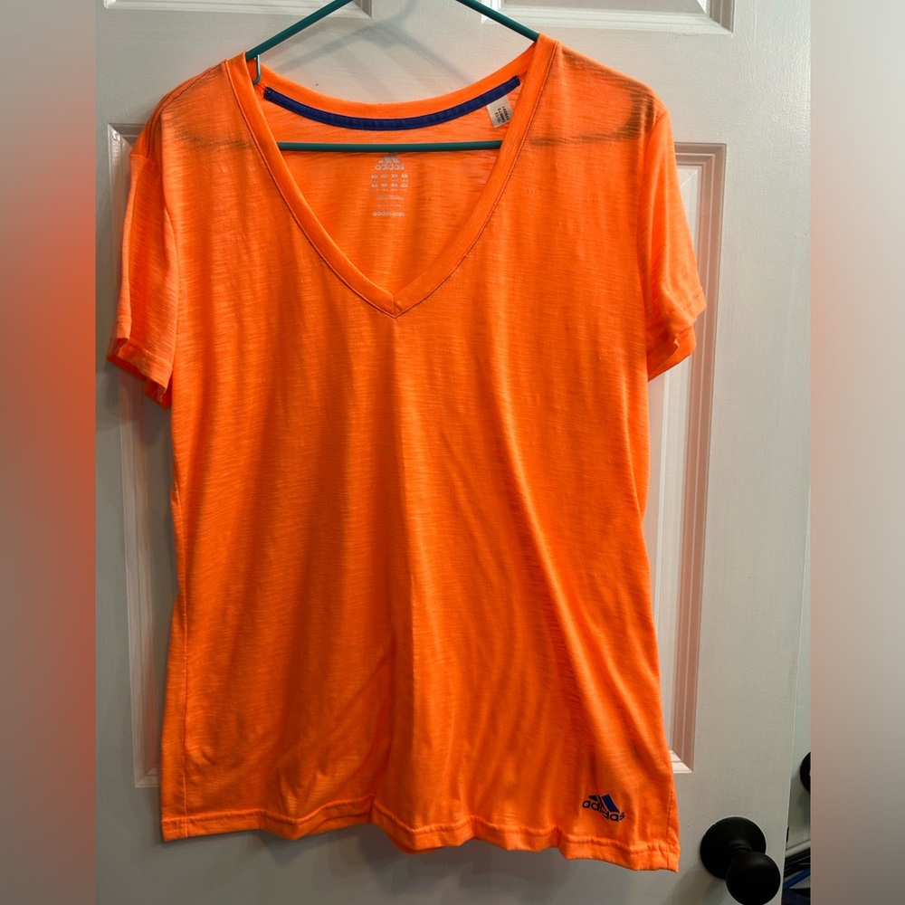 Adidas Tshirt Size L